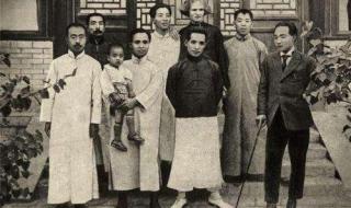 孙女远嫁爷爷泪流满面